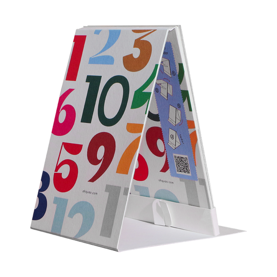 "Desk Calendar 2025"